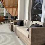 Victoria's - Luxurious Penthouse